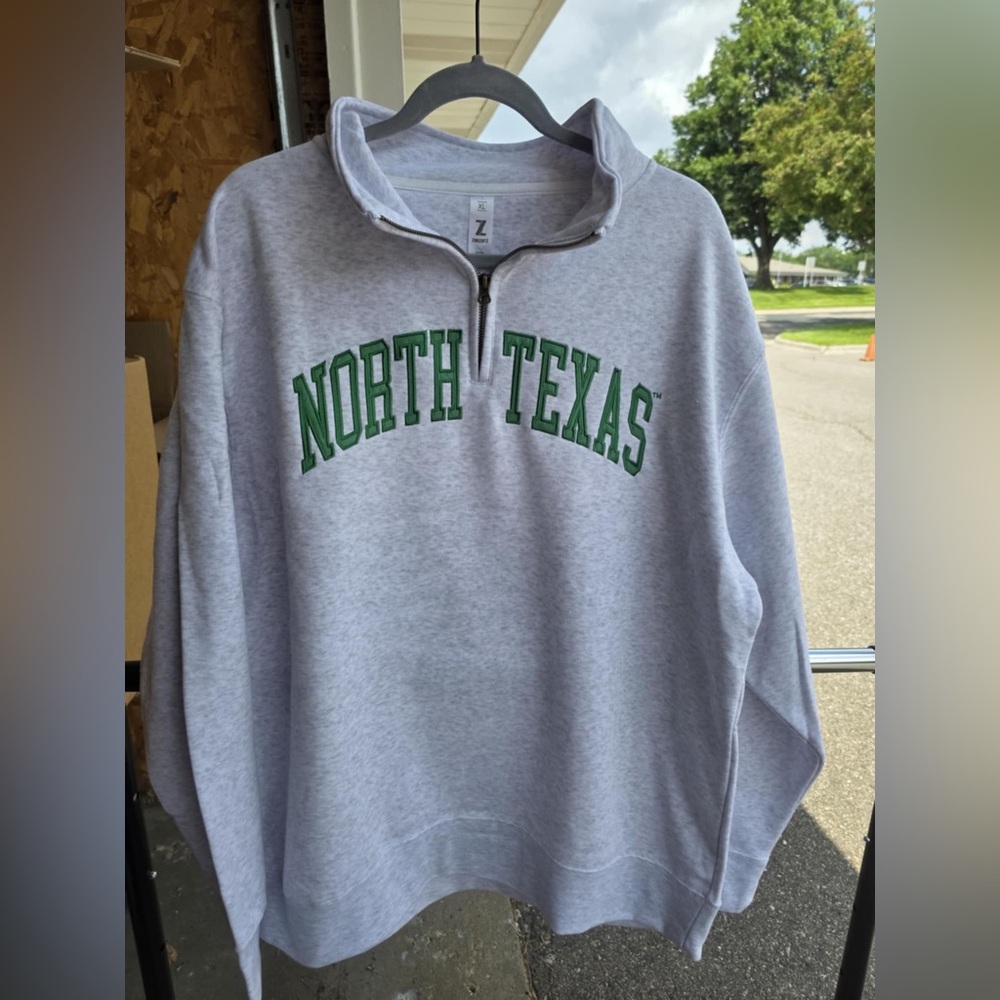 Quarter-zipped Gray North Texas Men's Sweater